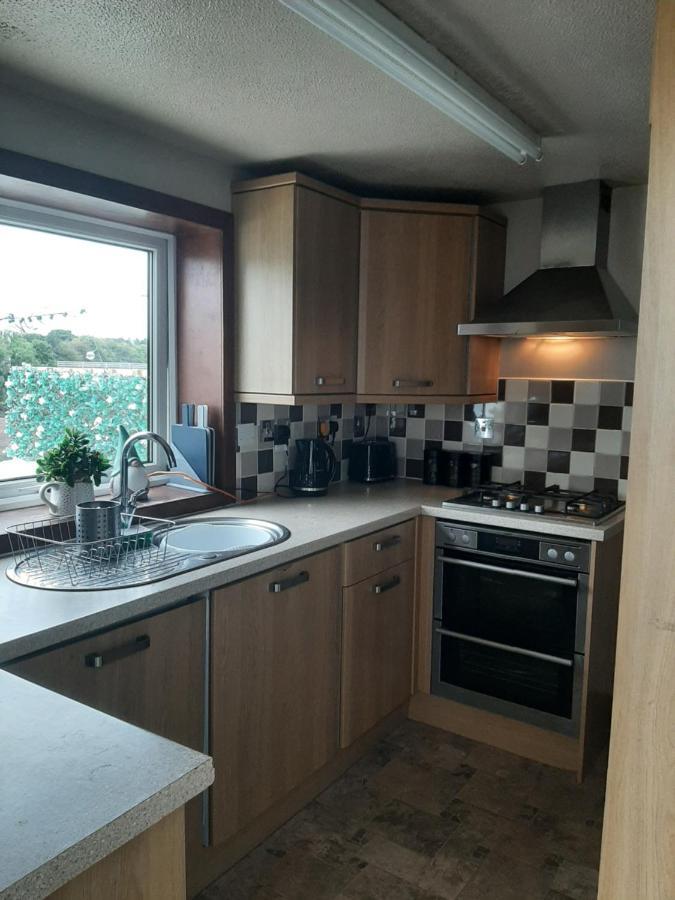 Stunning Riverside Town House With Views Ayrshire ガーバン エクステリア 写真